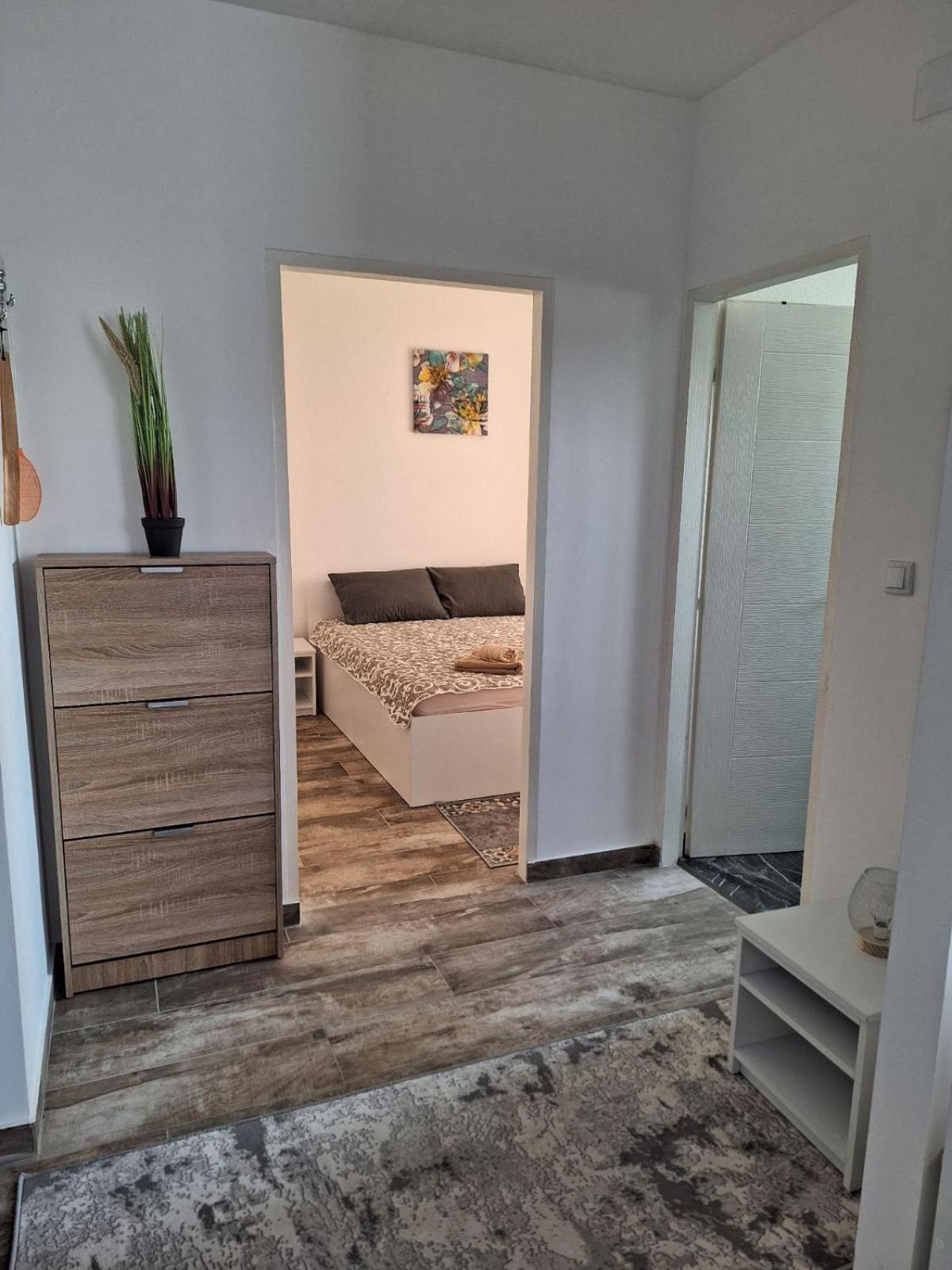 Apartmani Koki Кладово Екстер'єр фото