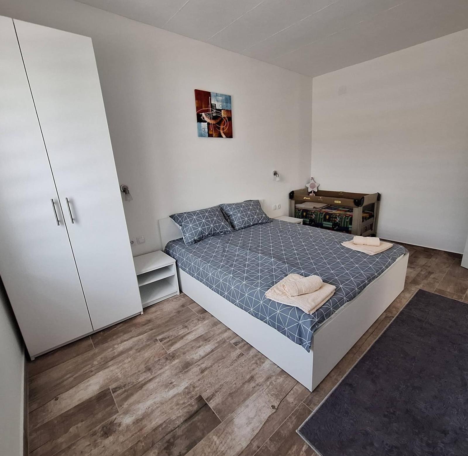 Apartmani Koki Кладово Екстер'єр фото